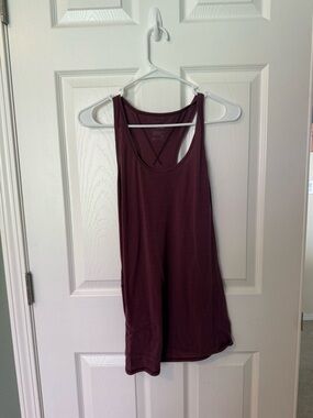 The North Face Women's Racerback Tank Top - Burgundy